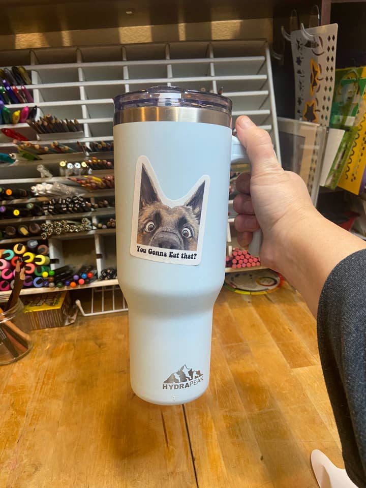 Tu vas manger ça ? Autocollant de chien Journal Autocollant de chiot Autocollant pour ordinateur portable, autocollant de chien pour la vente par Melissa the Artist