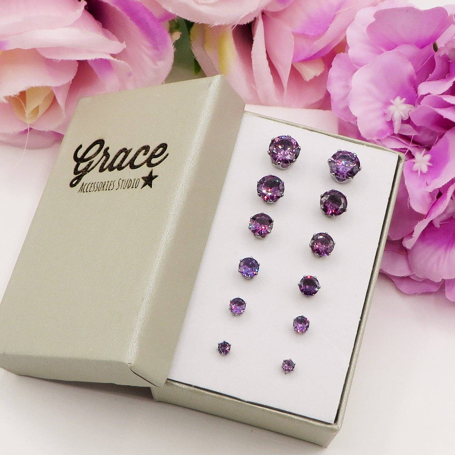 Daemon srls - Wholesale Sieradenset - Set van 6 paar roestvrijstalen oorknopjes met kubieke zirkonia – 12 stuks, 8 kleurvarianten7