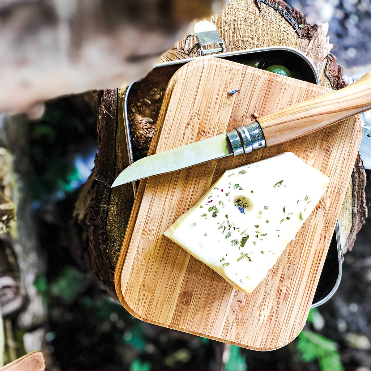 Roadtyping – wholesale Lunch bag/box – Lunch box/lunch box - Wild & Free with cutting board - lid1