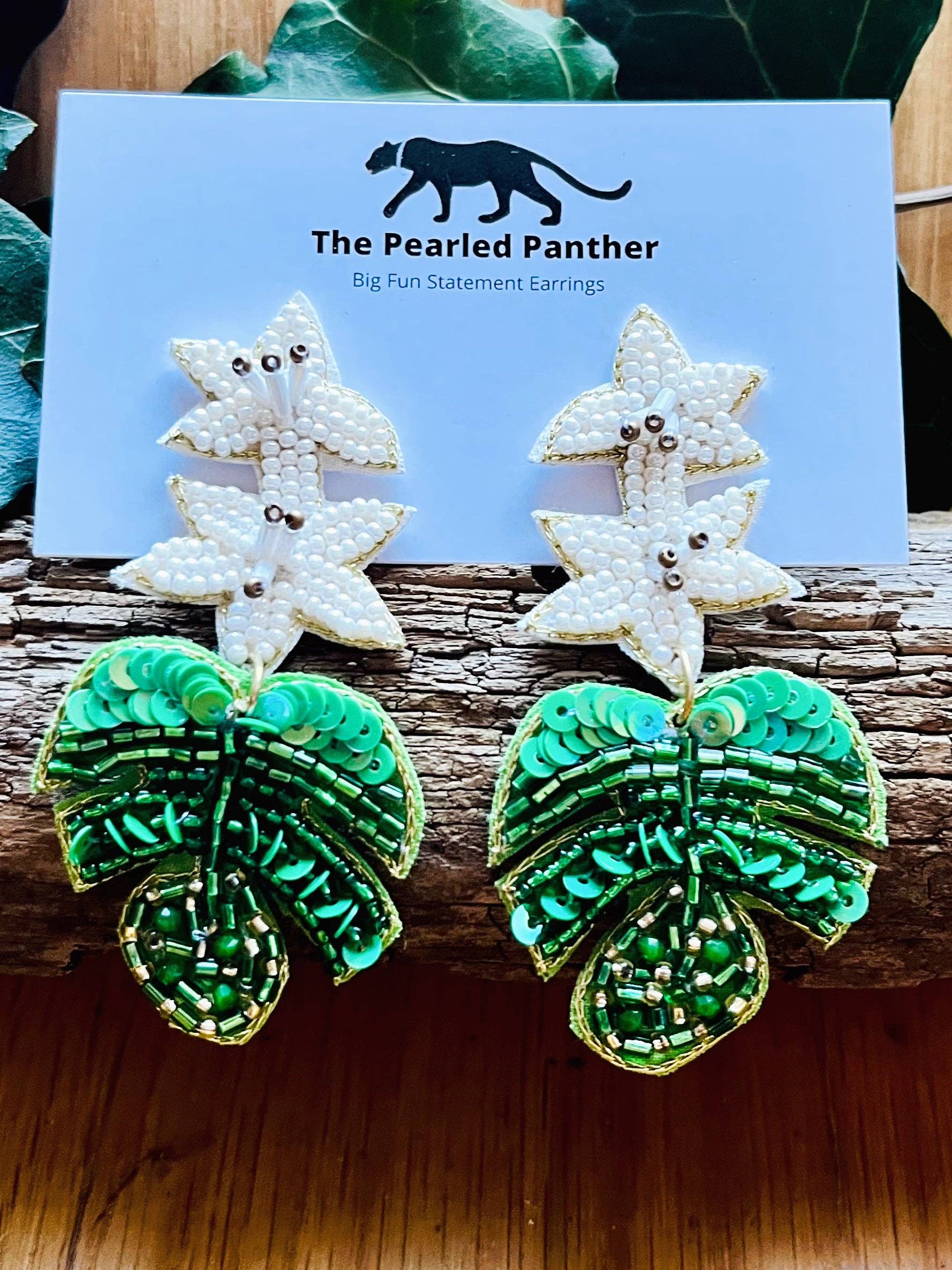 The Pearled Panther - Wholesale Dangle Earrings - Floral White Flower Green Monstera Leaf Beaded Earrings3