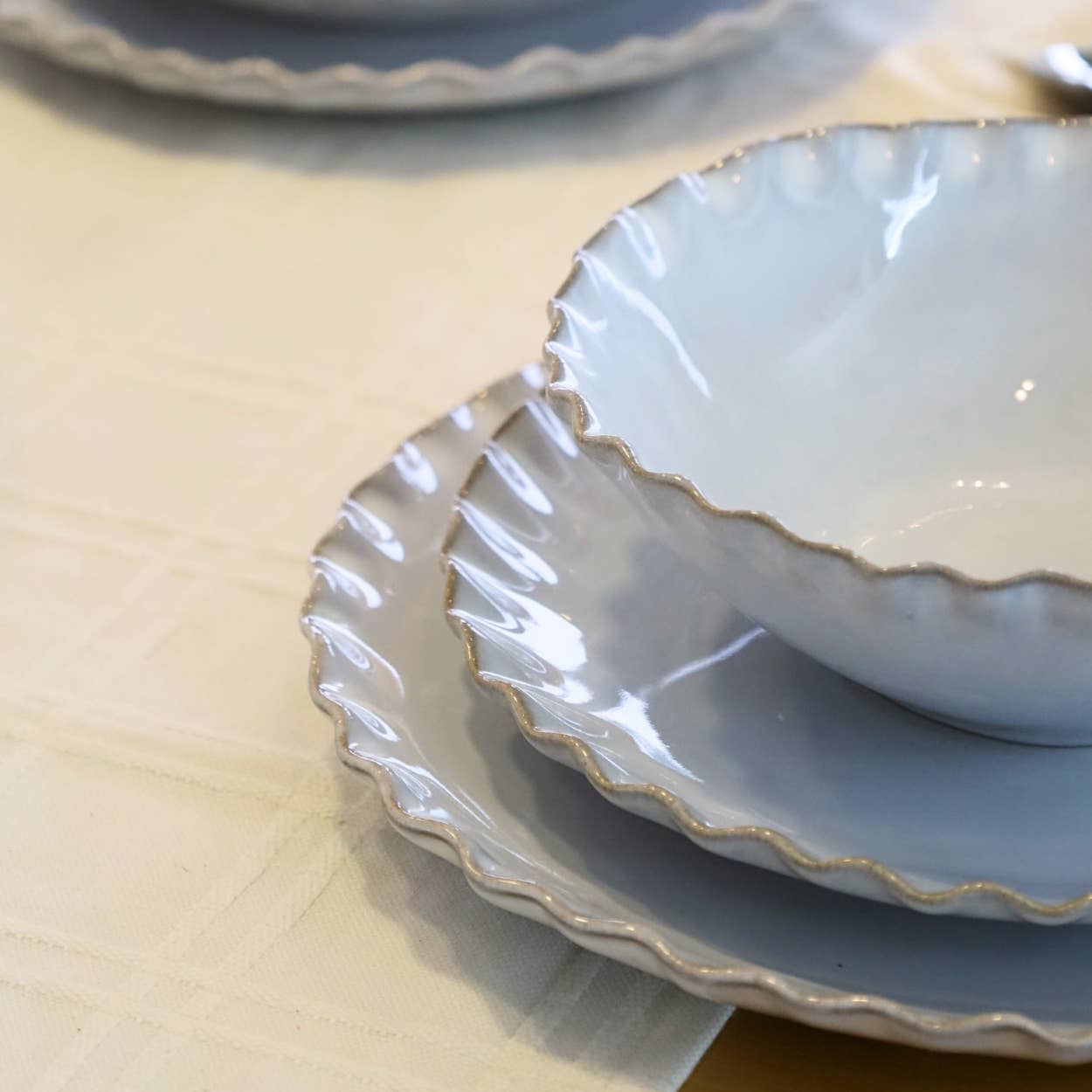 Nosse Ceramics - Wholesale Dinnerware Set - 12 Pcs Dinner Set - Twist Stone3