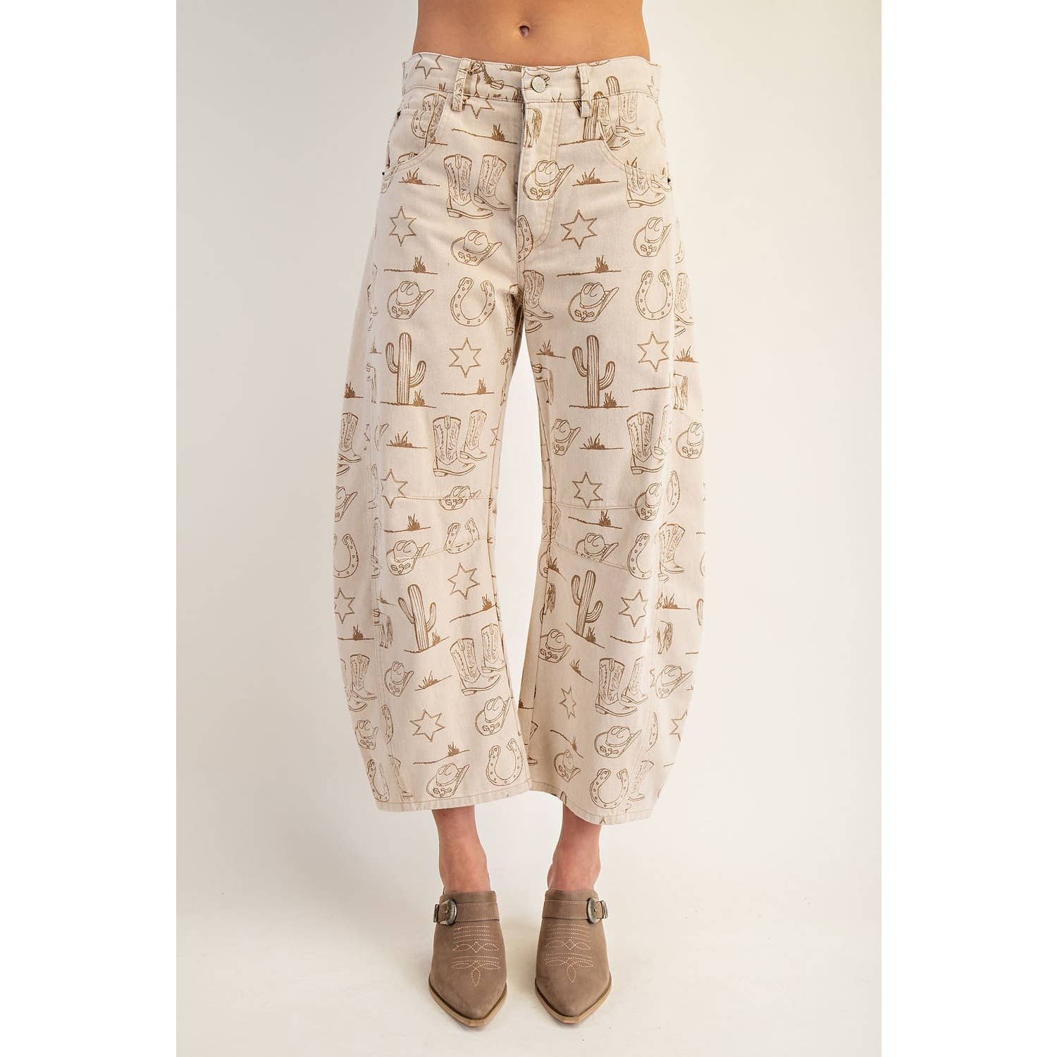 AMANDEL LATTE NIEUWE Mineral Washed Western Barrel Leg Jeans voor groothandel op Faire1