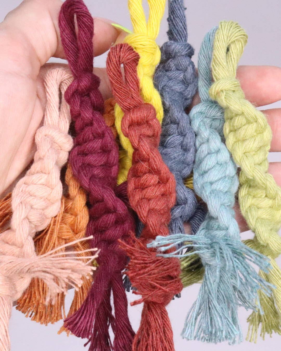 tightyknots – Großhandel Kronleuchter/Hängeleuchte – Makramee-Hängeleuchte, Boho-Lichtdekoration mit Tau, Makramee-Lichtseil6