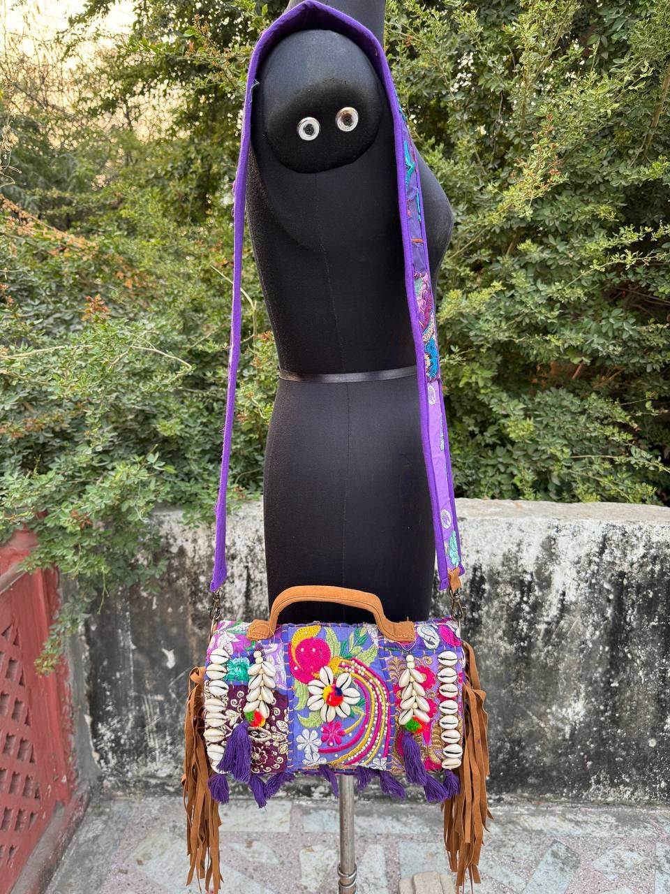 GYPSY STUDIO - Wholesale Shoulder Bag - Women's - Traditional Banjara Bags Banjara Bags Embroidery Work Bag 1
