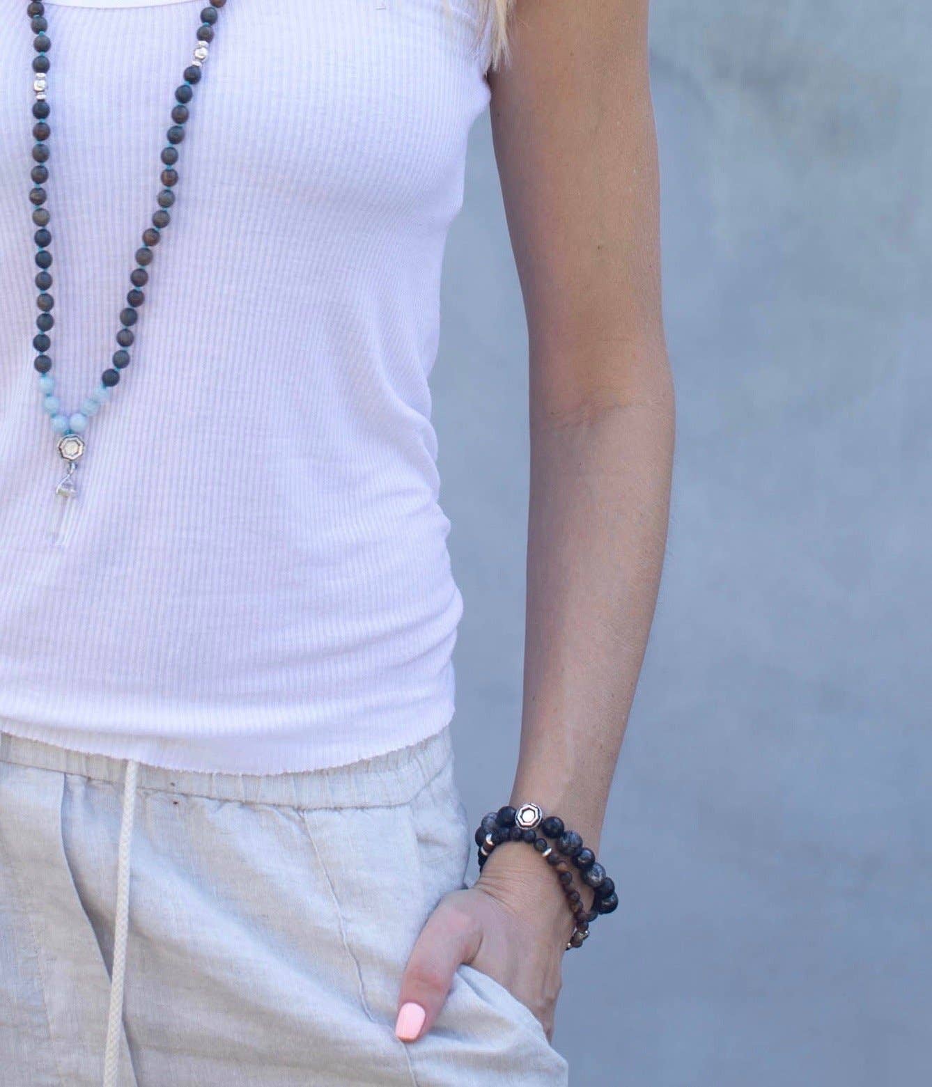 Modern ŌM – Pulseira de missangas por atacado – Shungite City #1 Mala de pulso9