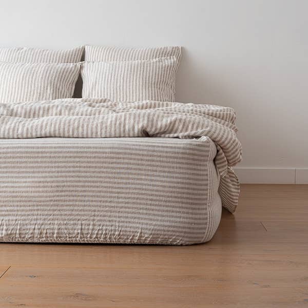 Drap-housse en lin à rayures naturelles pour la vente par LinenMe