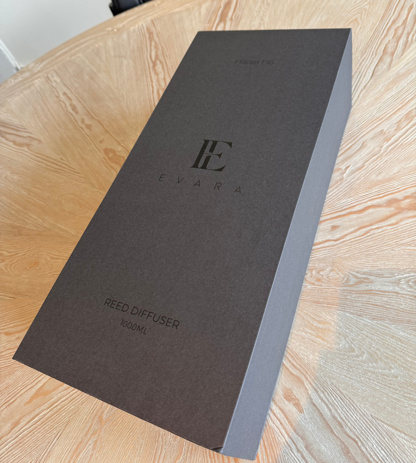 Chloe Jade Home - Wholesale Reed Diffuser - Evara Fresh Fig Solid Black Reed Diffuser Set - 1000ml4