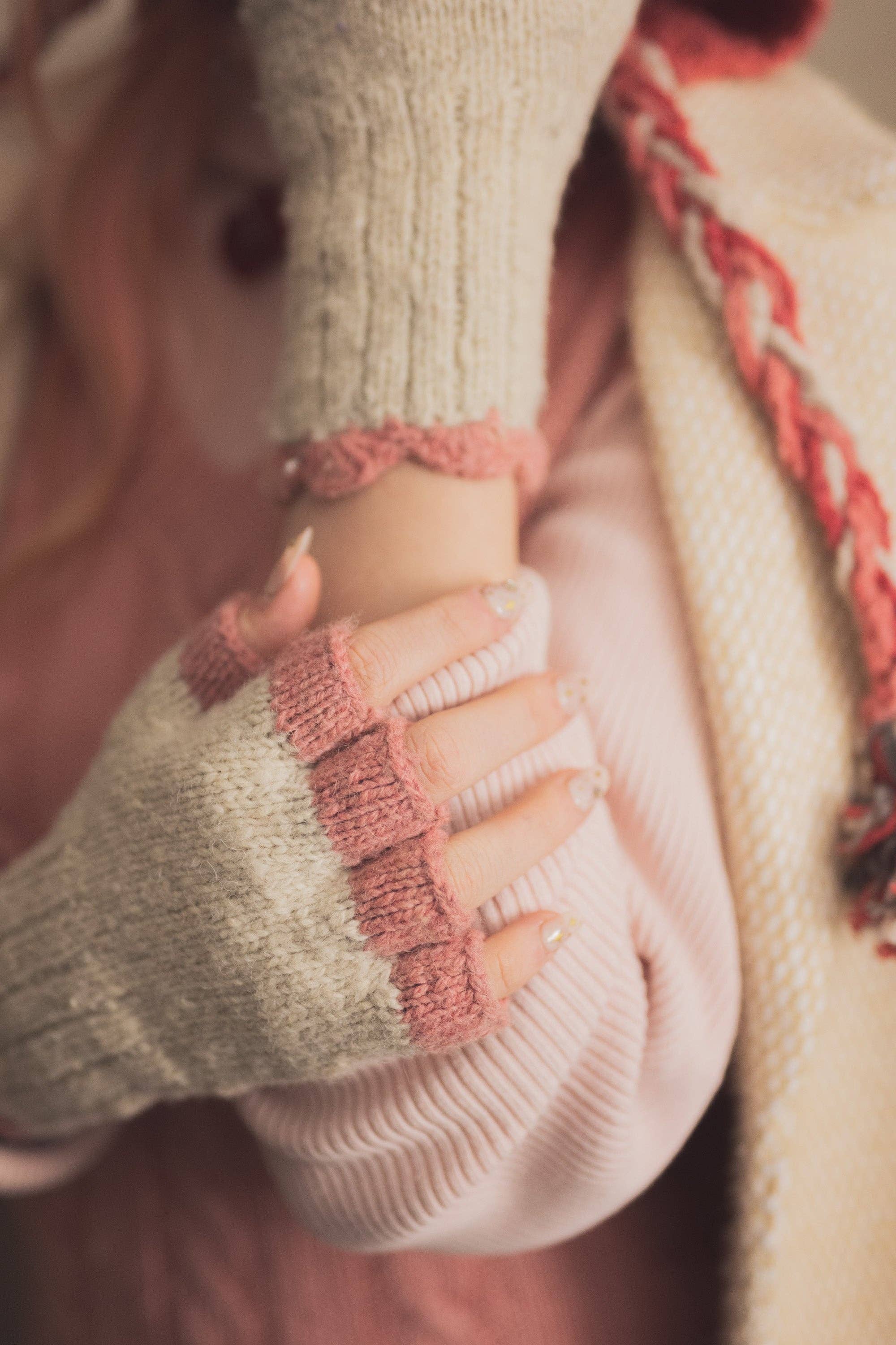Buno Behen - Vente Gants – femme - Gants en laine teinte naturellement faits main (taille S à L)5