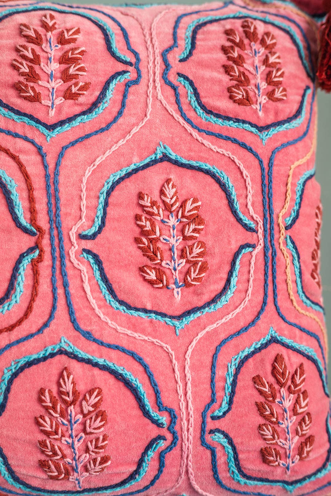 Ian Snow Ltd – wholesale Chair cushion – Pink Velvet Leaf Embroidered Cushion Cover1