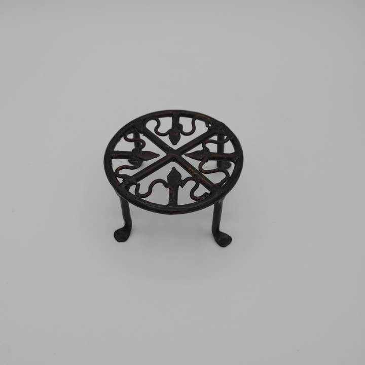 Asia West - Vendita all'ingrosso Portavasi - Supporto per piante rotondo in ferro battuto da 4»5