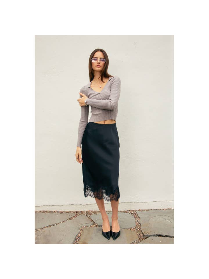 Dress Forum - Wholesale Skirt – Women’s - Dull Satin Lace Hem Pencil Skirt (1)25