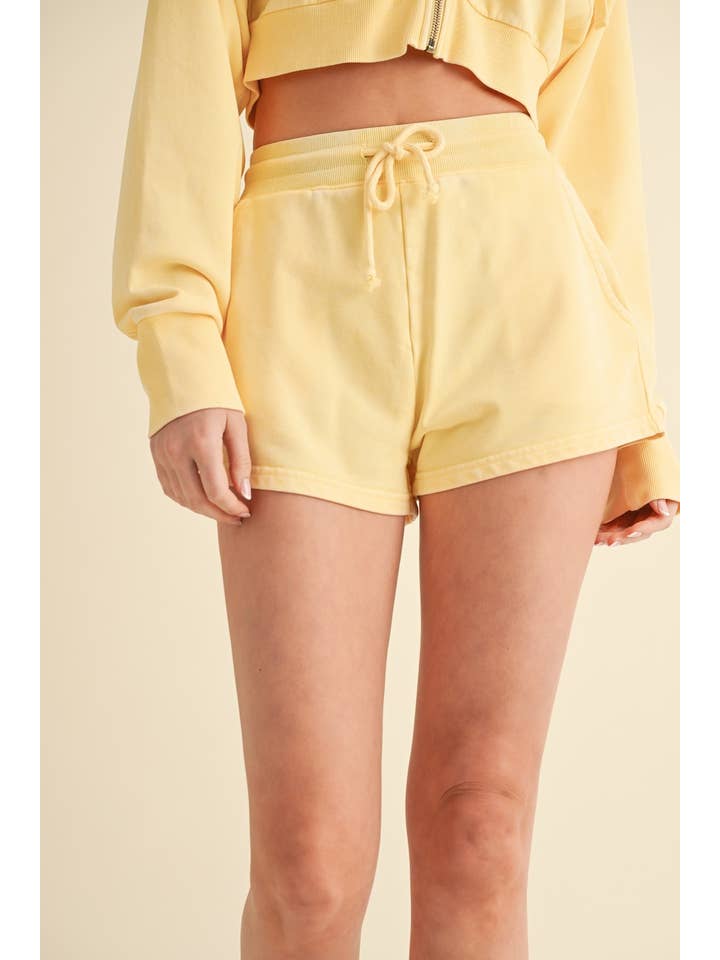 KIMBERLY C - Wholesale Korte broeken - Dames - Mineral Wash Shorts6