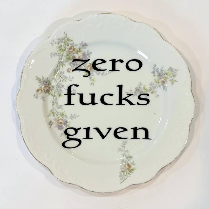 Assiettes Vintage à Jurons - zéro fuck donné pour la vente par Un Peche Mignon