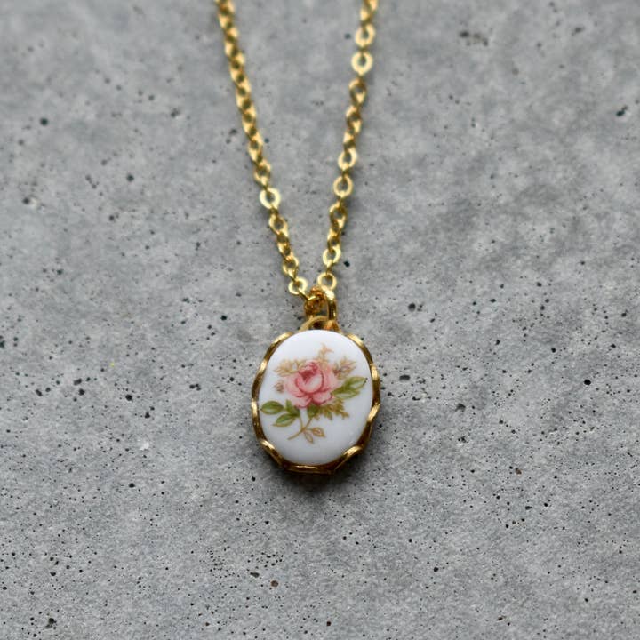 Vintage Floral Necklace - Pink Rose for wholesale by Vintage Acorn