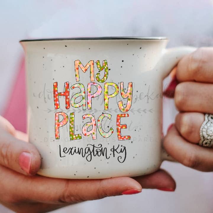 Doodles By Rebekah - Vendita all'ingrosso Tazza - Tazza personalizzata My Happy Place Confetti Town Camper0