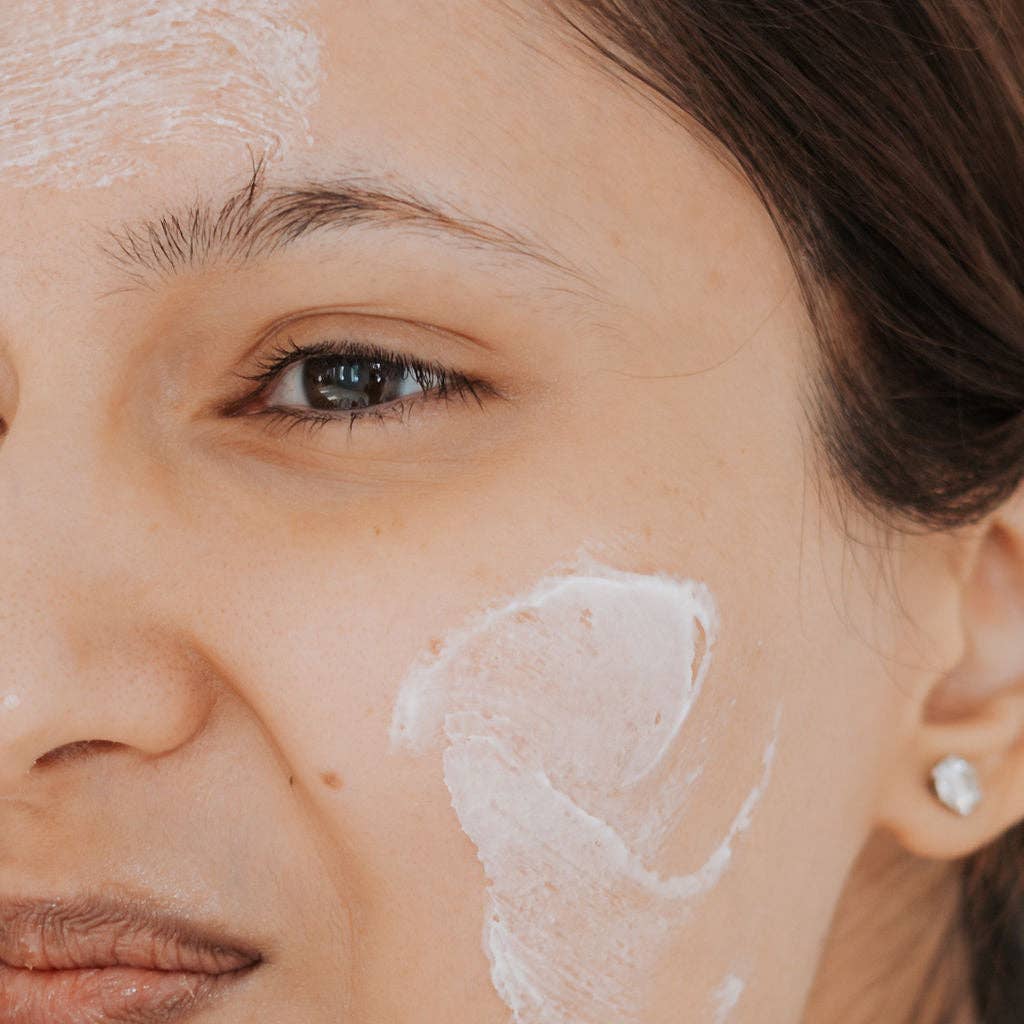 Greenbriar Market - Wholesale Facial Exfoliant/Scrub - Facial Scrub | Invigorate + Reset | Bulk 1 L4