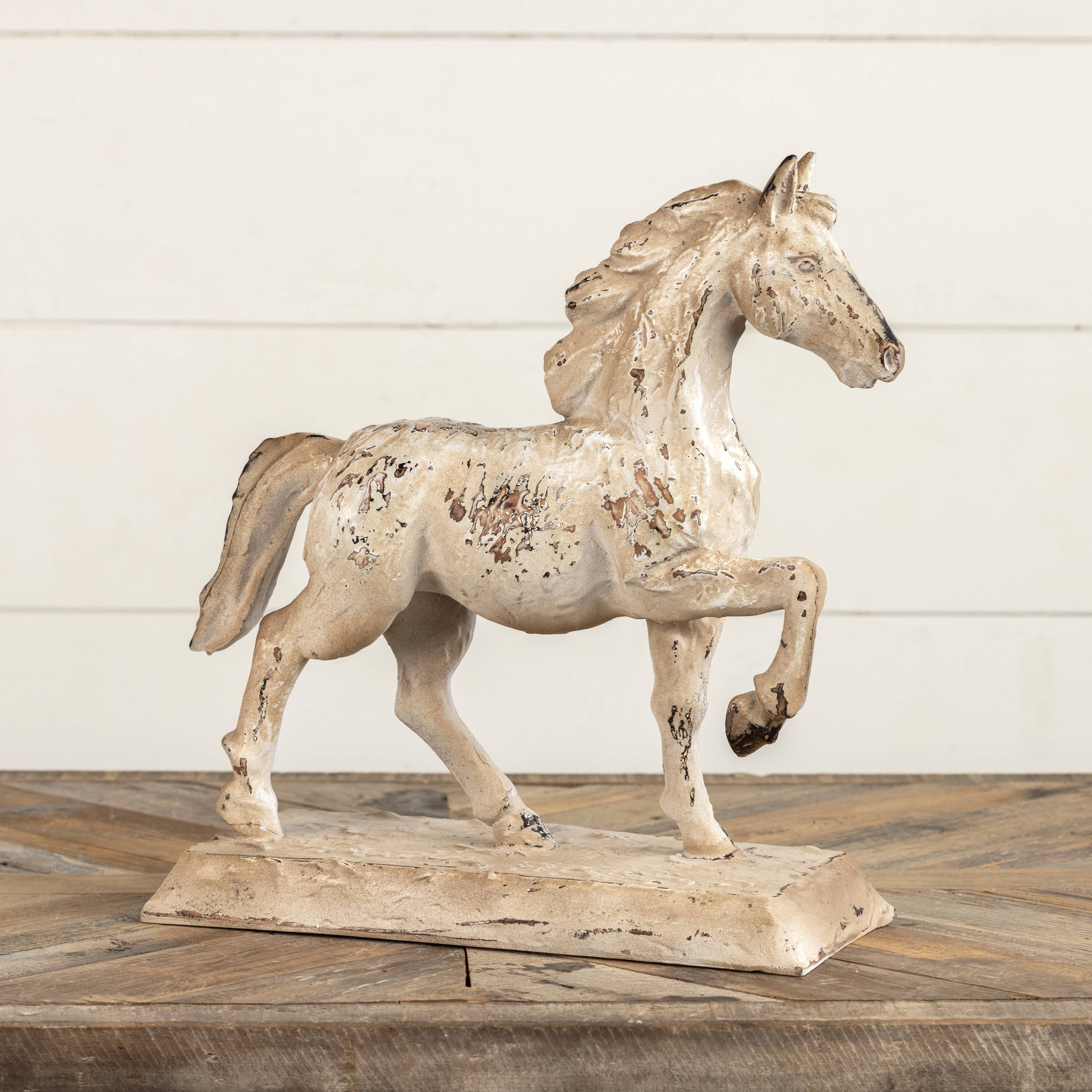 Ragon House - Wholesale Decoratief beeldje - GEDETAILLEERD PAARD OP STANDAARD1