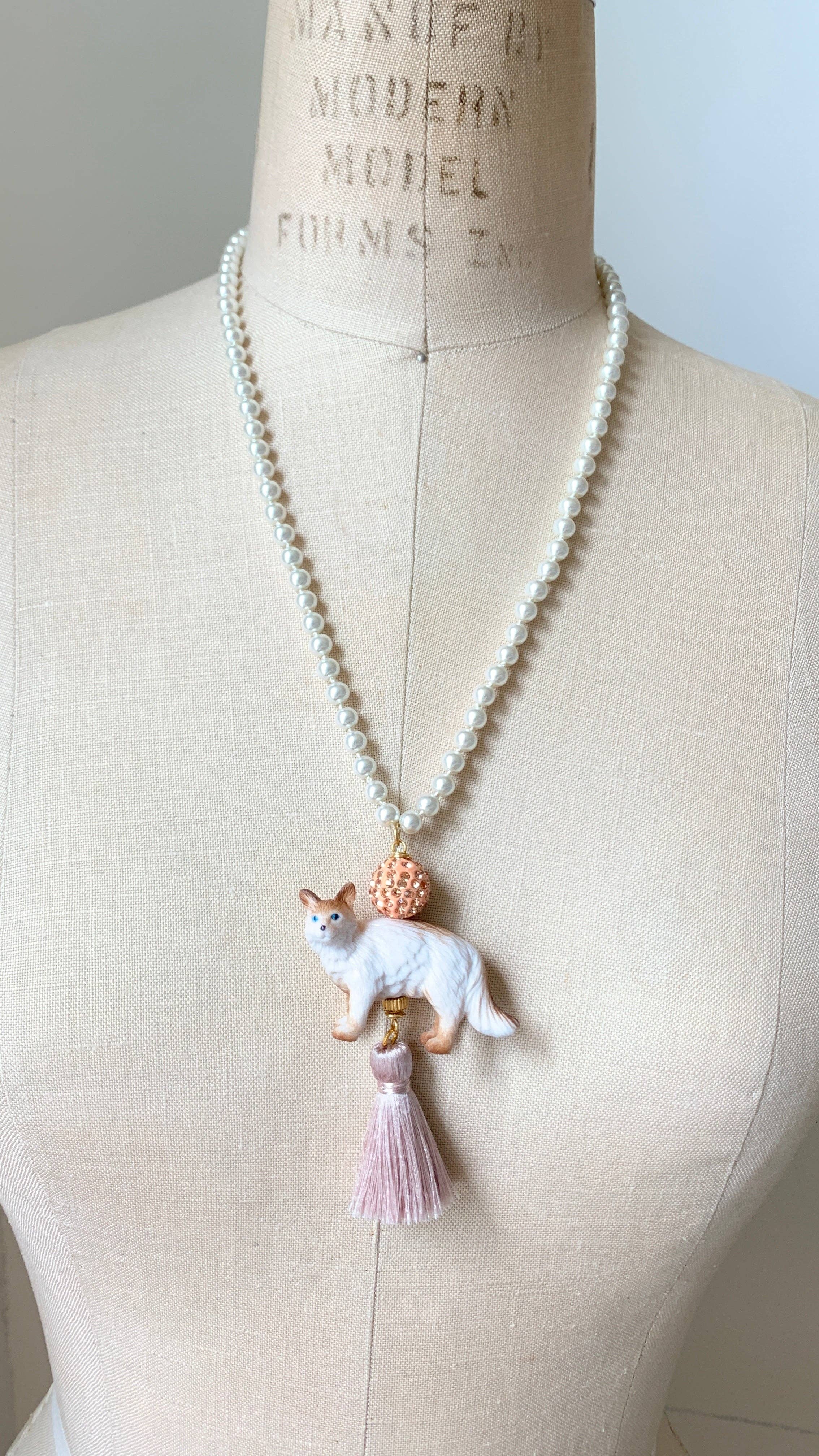 Lenora Dame - Wholesale Pendant/Charm Necklace - Persian Cat Pendant Necklace2