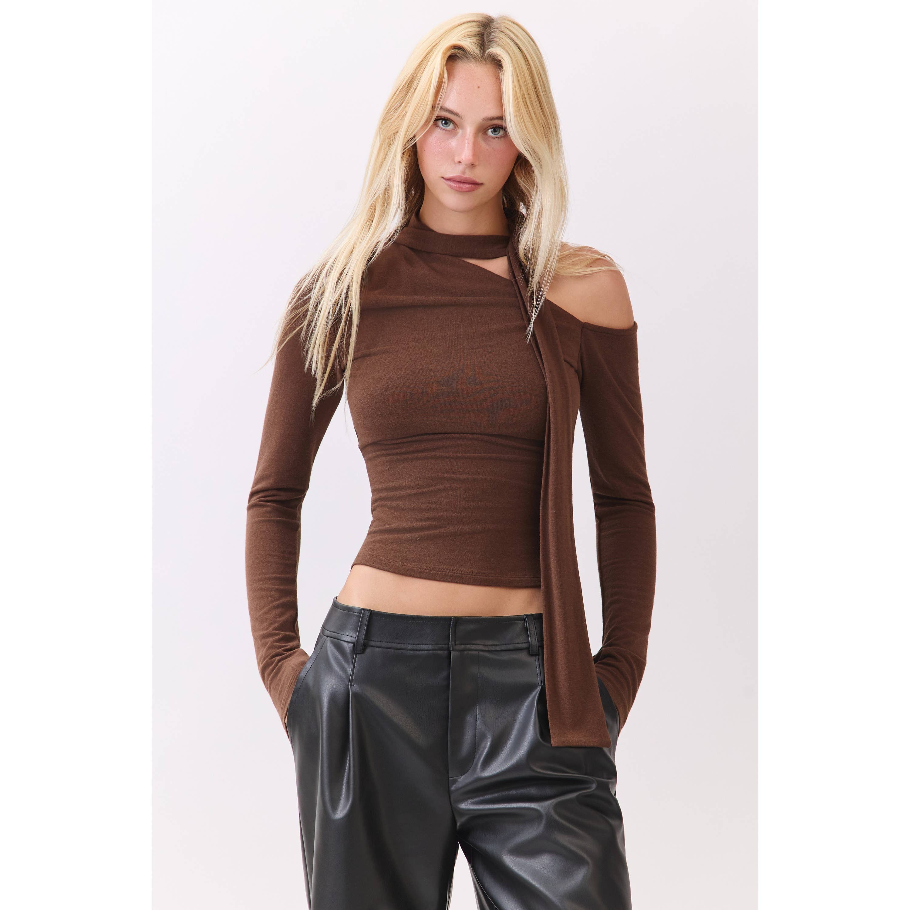 Honey Mango - Wholesale T-Shirt - Women's - Asymmetric Neckline Knit Top0