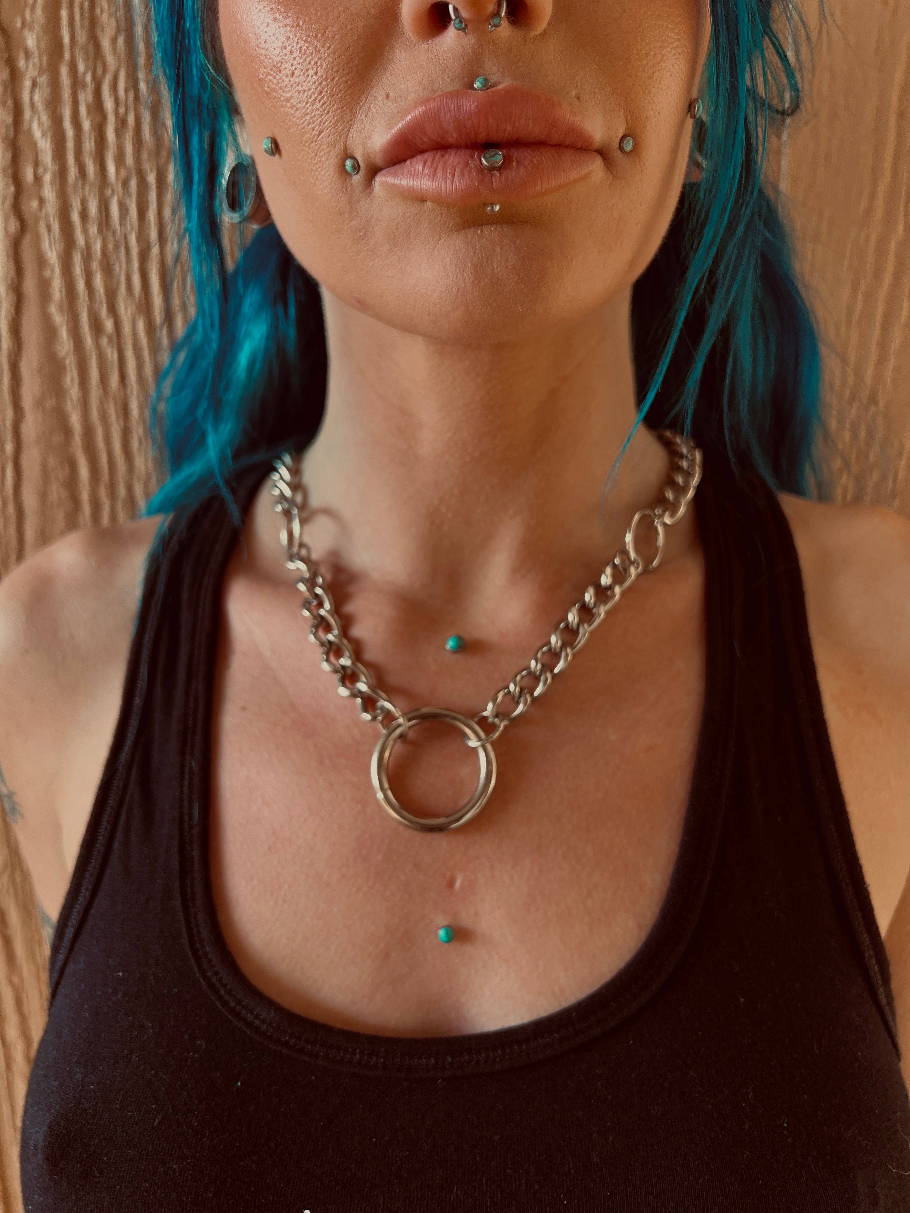 Switchblade Stiletto - Vente Colliers à pendentif - Collier lourd à chaîne avec 3 anneaux1