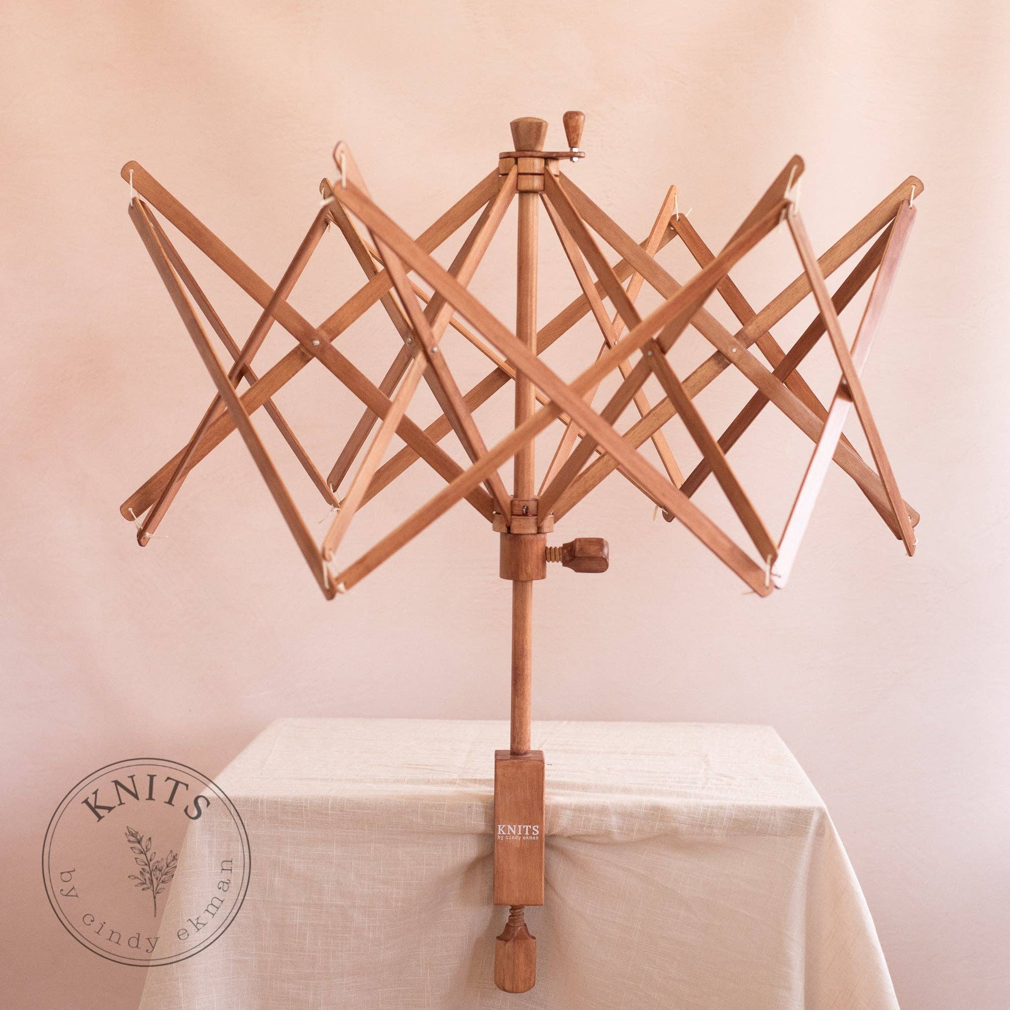 KNITS by ce AB - Wholesale Knitting/Crochet Supplies - Garnvinda0