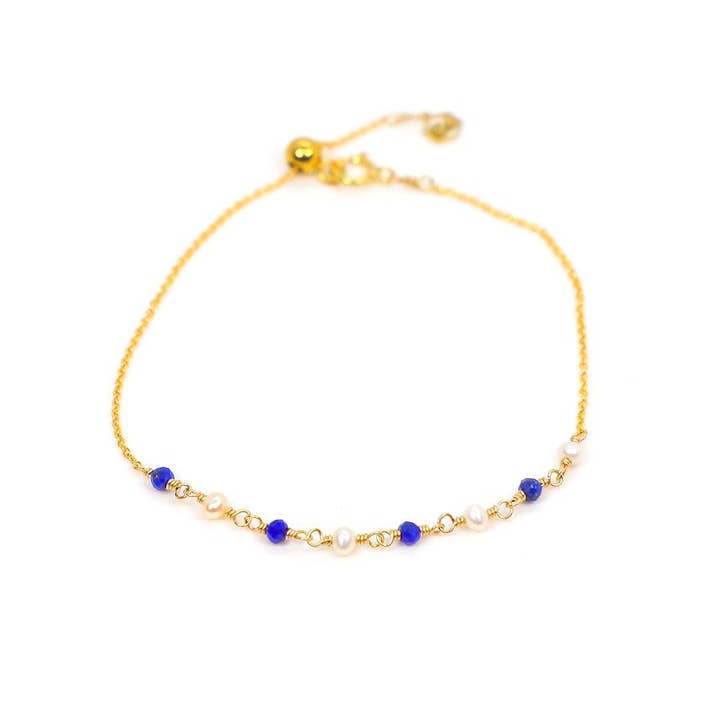 Bracelet en perles et lapis pour la vente par LA MENO
