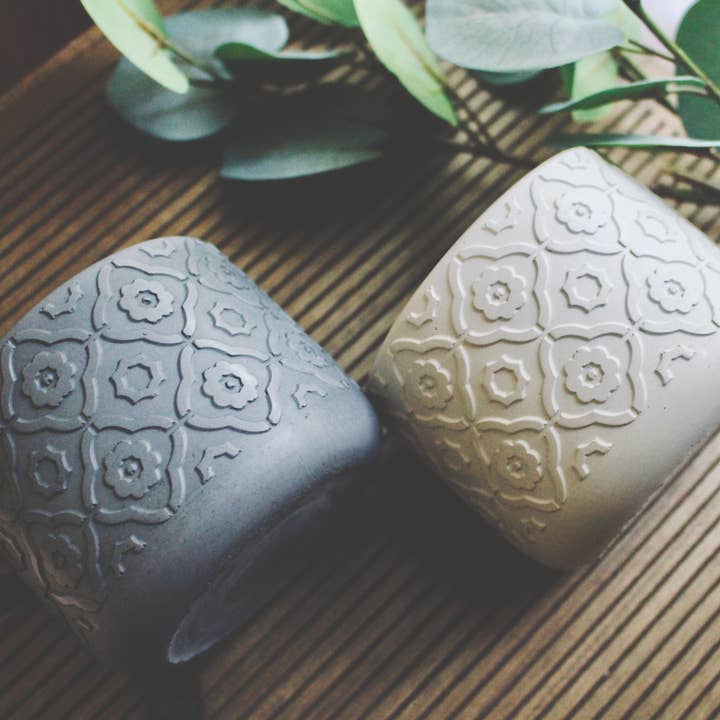 VINTAGE FLOWER CONCRETE CANDLE VESSEL for wholesale by Verthandi Botanical