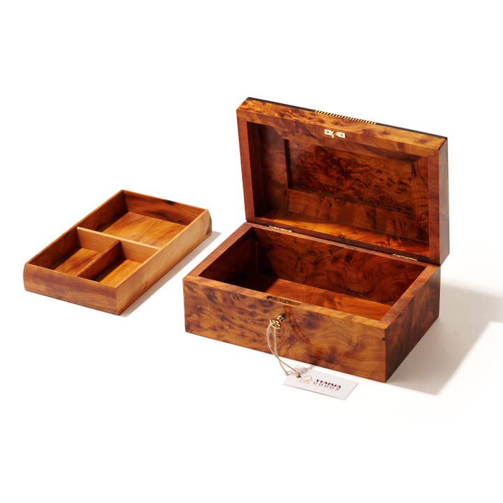 Yemma Goods – Großhandel Schmuckschatulle/-Organizer – Großes Schmuckkästchen aus Thuya-Wurzelholz mit Perlmutteinlage2