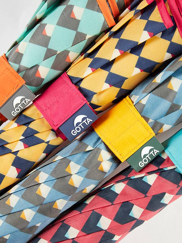 GOTTA langer geometrischer REGENSCHIRM. für den Großhandel von Ezpeleta