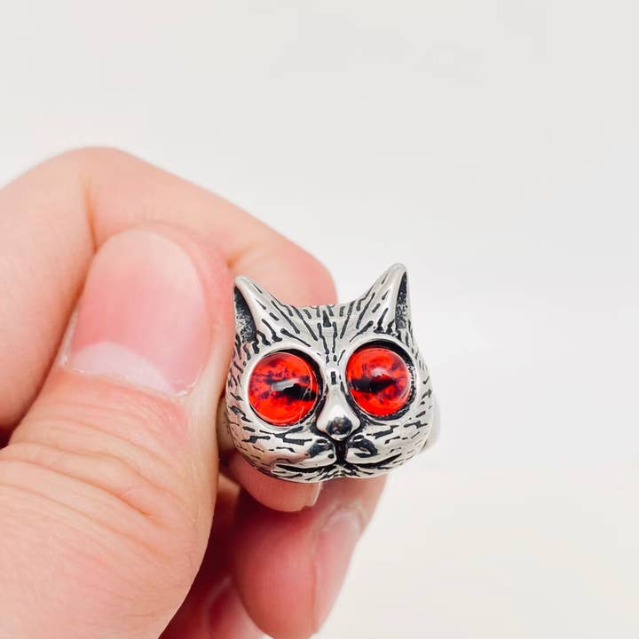 Mio Queena - Wholesale Signet Ring - Retro Colored Eyes Cat's Head Stainless Steel Ring - MR