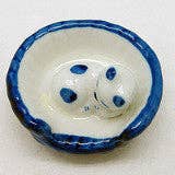 European Heritage Gifts - Wholesale Decorative Figurine - Porcelain Porcelain Delft Cat In Basket1