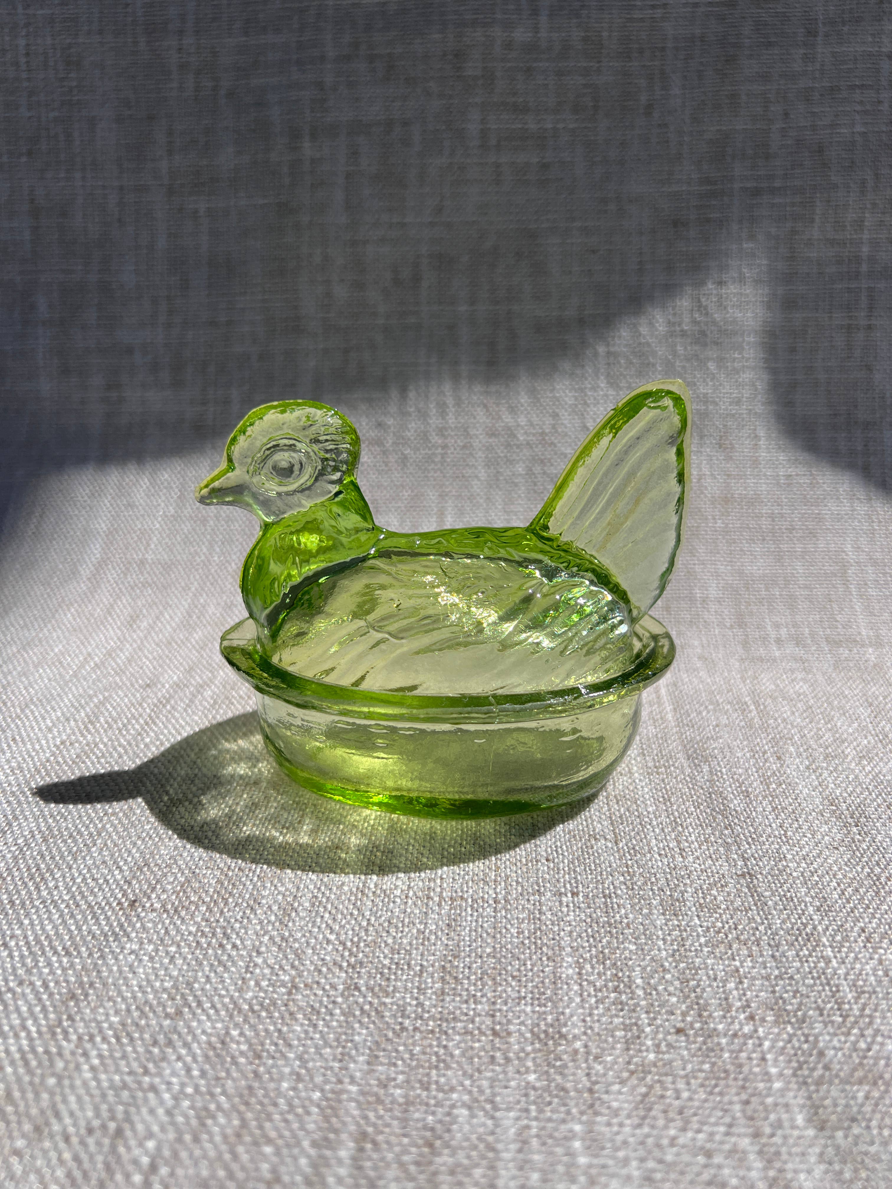 Kitchen One - Wholesale Decorative Plate/Dish/Bowl - Nesting Hen Bowl - EUCALYPTUS | Hand Blown Glass - Colombia6
