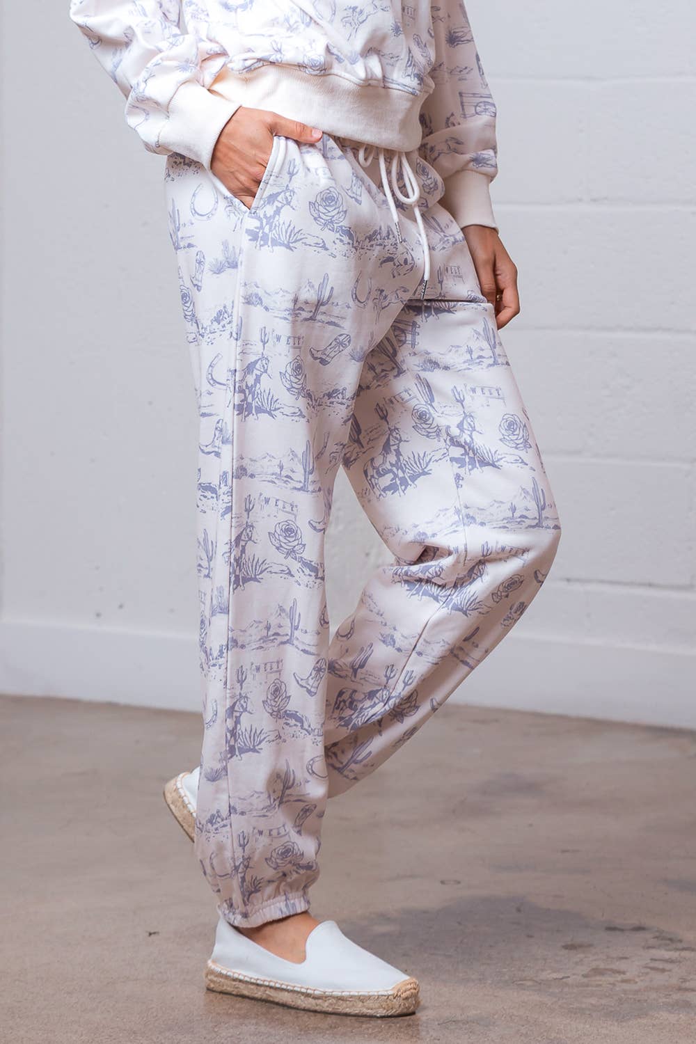 IVORY MULTI HP35228T-WESTERN PRINT BANDING SWEAT PANTS W/ SIDE POCKET for wholesale on Faire2