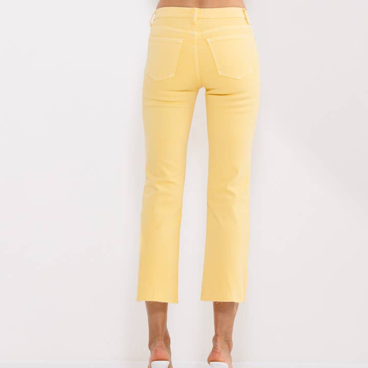 Someday - Vendita all'ingrosso Jeans - Donna - JEANS IN DENIM SVASATO CORTO COLORATO A VITA MEDIA, SI2419HC-SP2