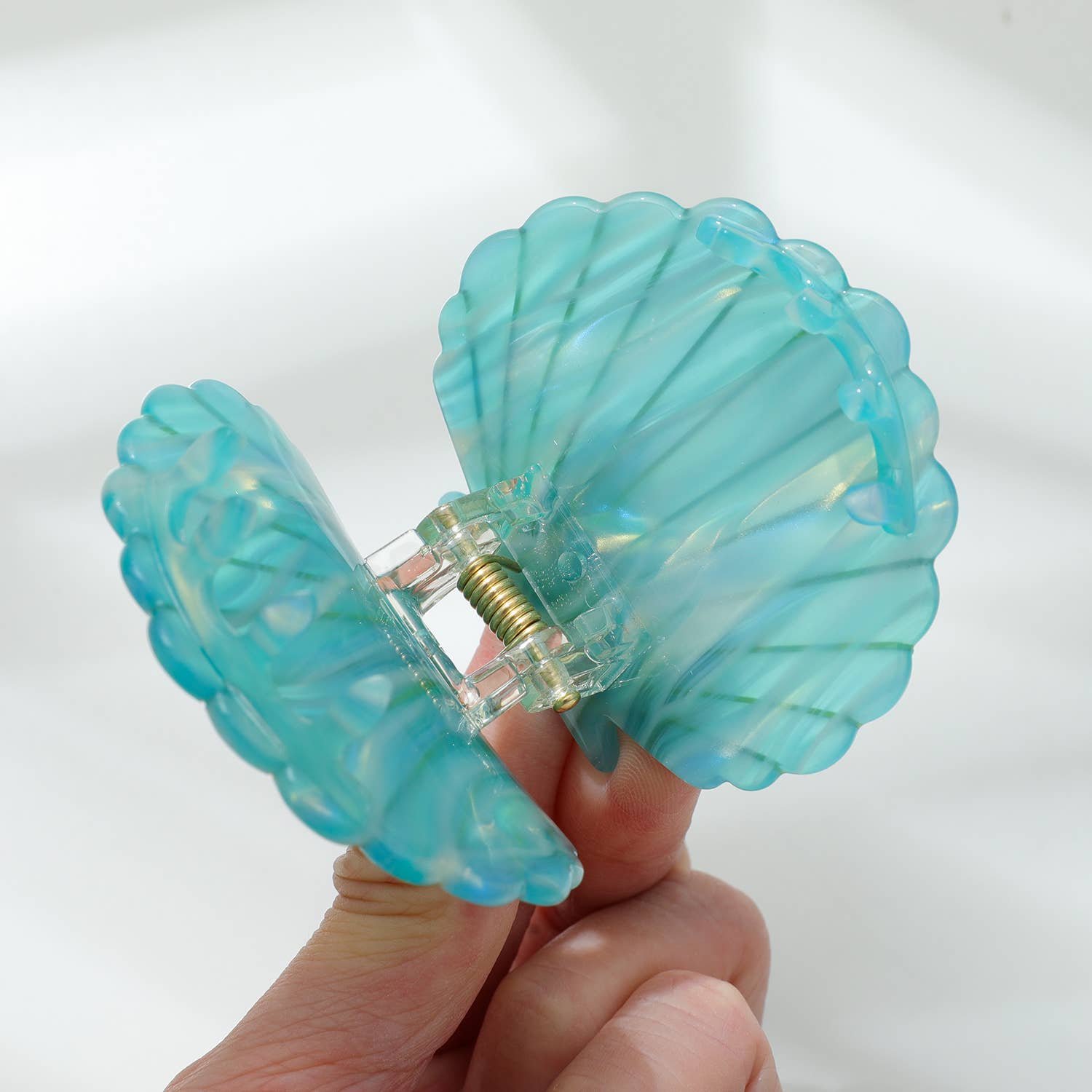 Adorro - Wholesale Hair Clip - Women's - Oceane Seashell Claw Clip - Medium7