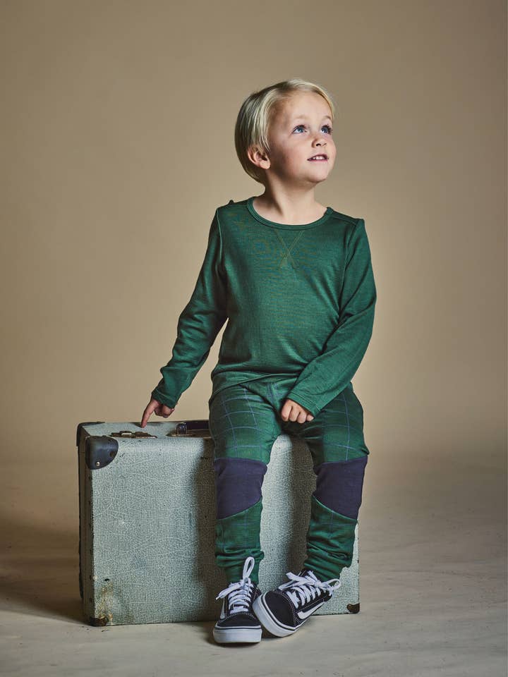 HAUT À MANCHES LONGUES WYATT | Forest pour la vente par Little Flock of Horrors