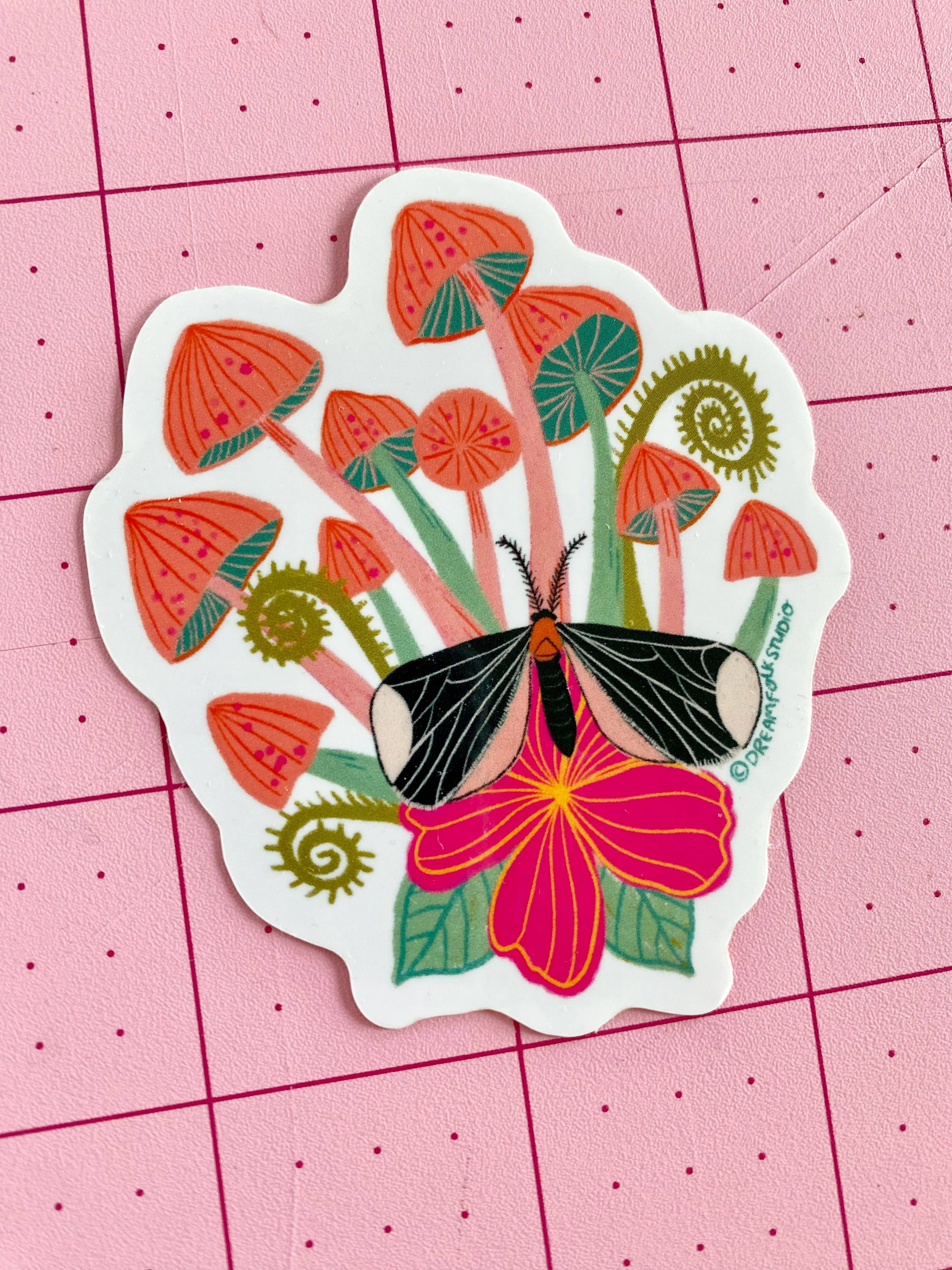 Dream Folk Studio - Venta al por mayor Pegatina - Adhesivo Mushrooms + Moth1