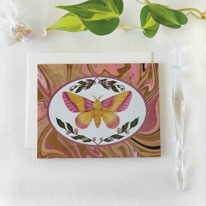 Rosy Maple Moth Marmorerat Blank A2 Gratulationskort för wholesale av Folk Meadow