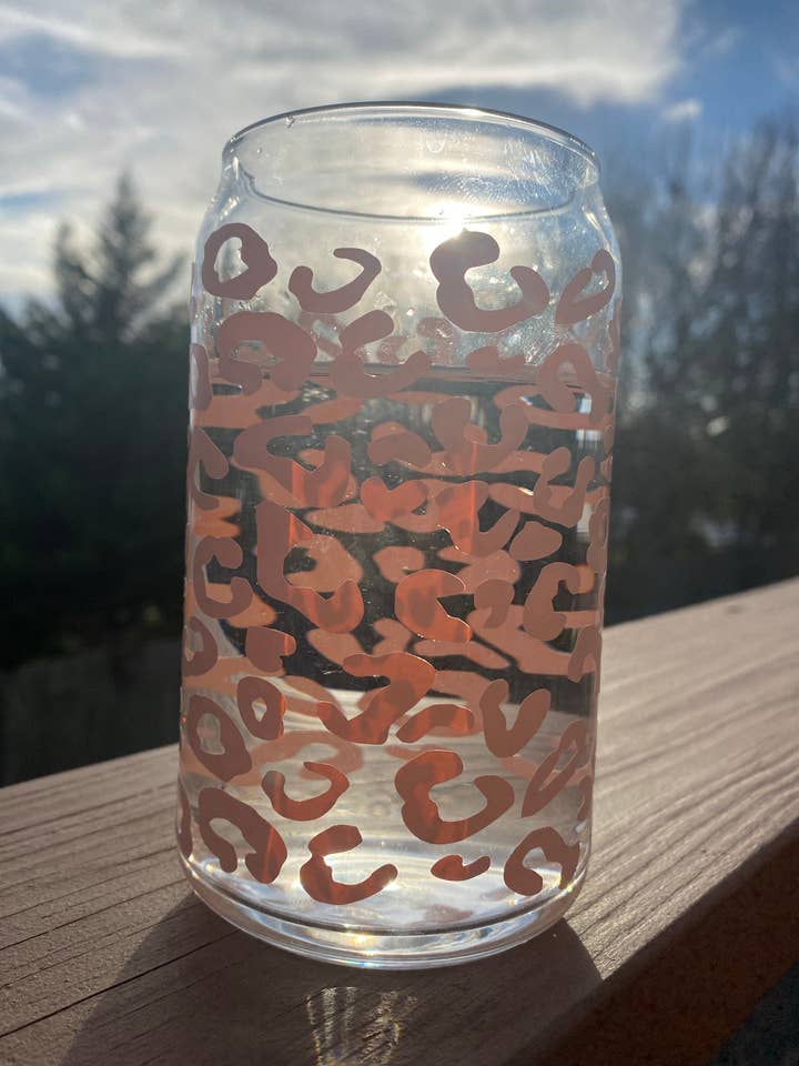 Peach Pink Leopard 16 oz glass can cup for wholesale by Will + Vivi