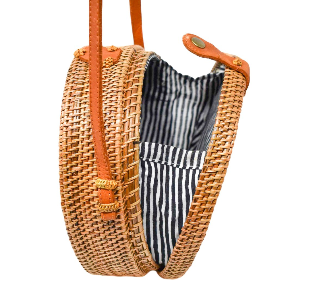 POPPY + SAGE - Wholesale Crossbody Bag - Women's - Camilla Round Rattan Bag - Natural1