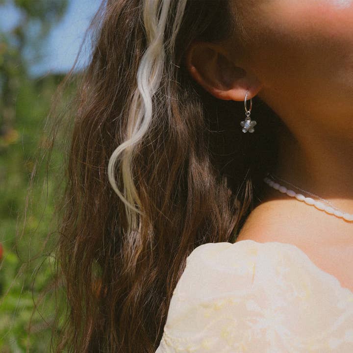 Koi Atelier - Wholesale Dangle Earrings - Pearly Plumeria silver earring1