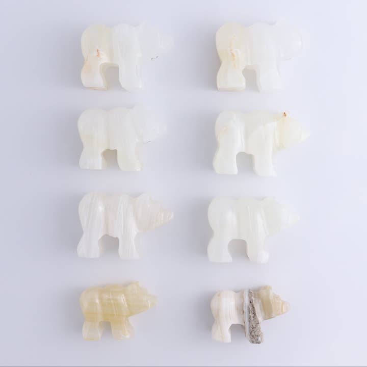 Vita onyxbjörnfigurer, set om 8 för wholesale av Mi Esperanza Minerals