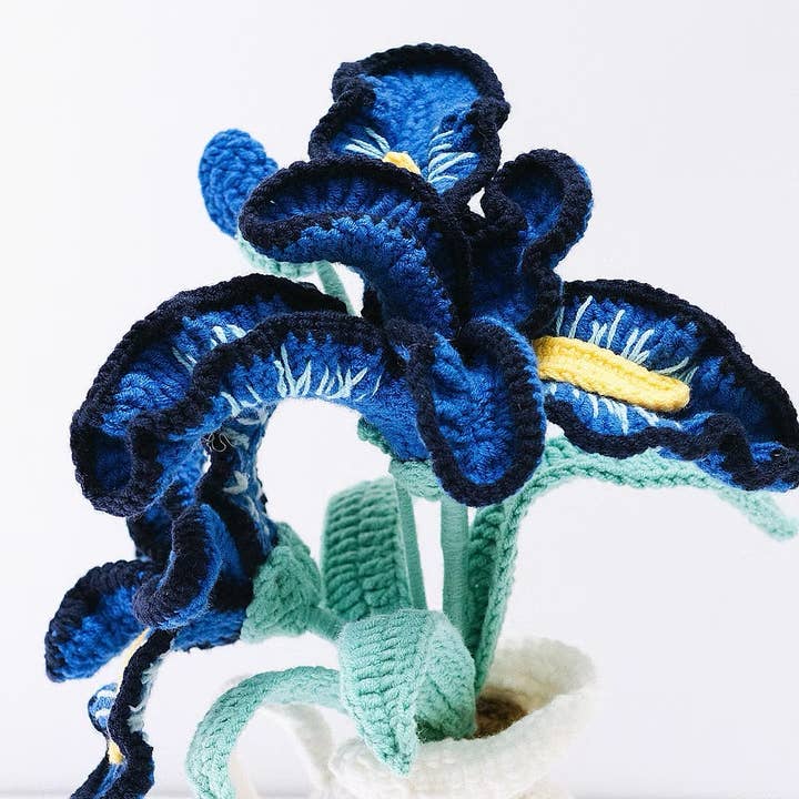 Master's Iris Pot for wholesale by The Way to You Canada