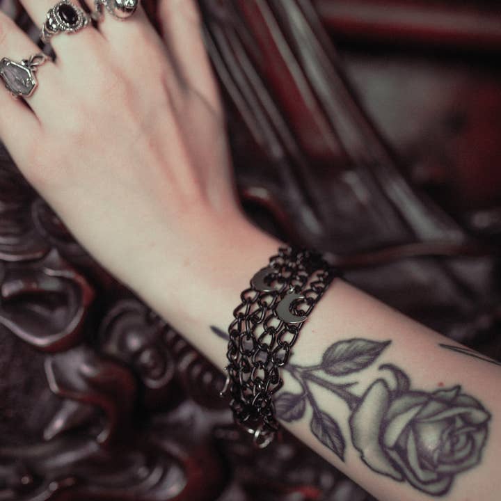 The Pretty Cult - Wholesale Charm/Dangle Bracelet - Winter Moon Bracelet