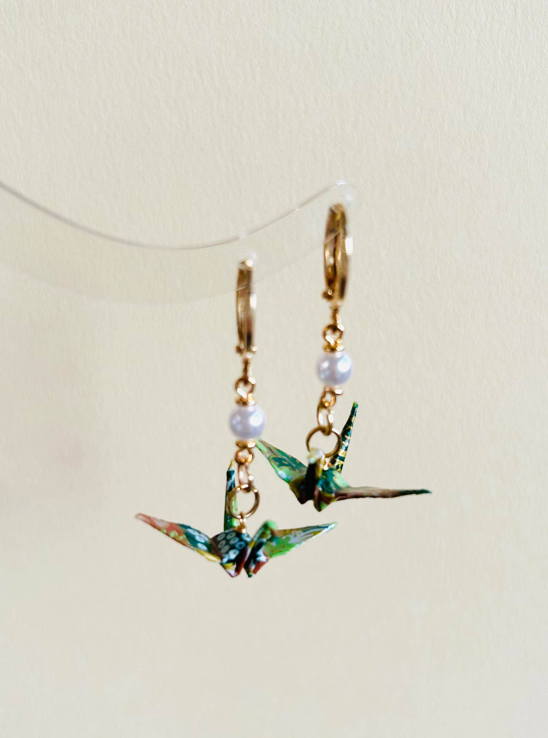 HolyGuacamolly – Großhandel Ohrhänger – Einzigartige Origami-Kranich-Ohrringe mit Silberstiften9