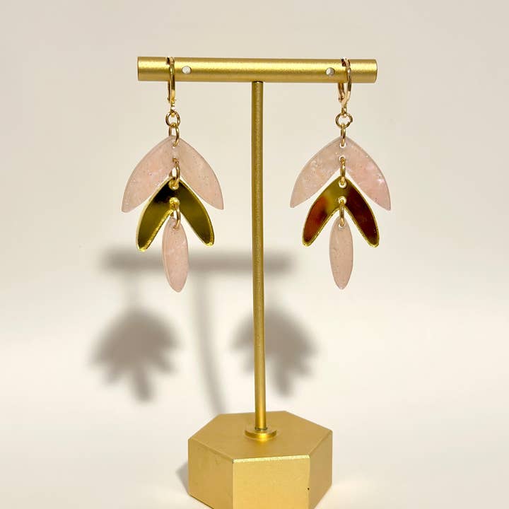 Roxy øreringe i pink marmor for engroshandel hos IreDesign Studio