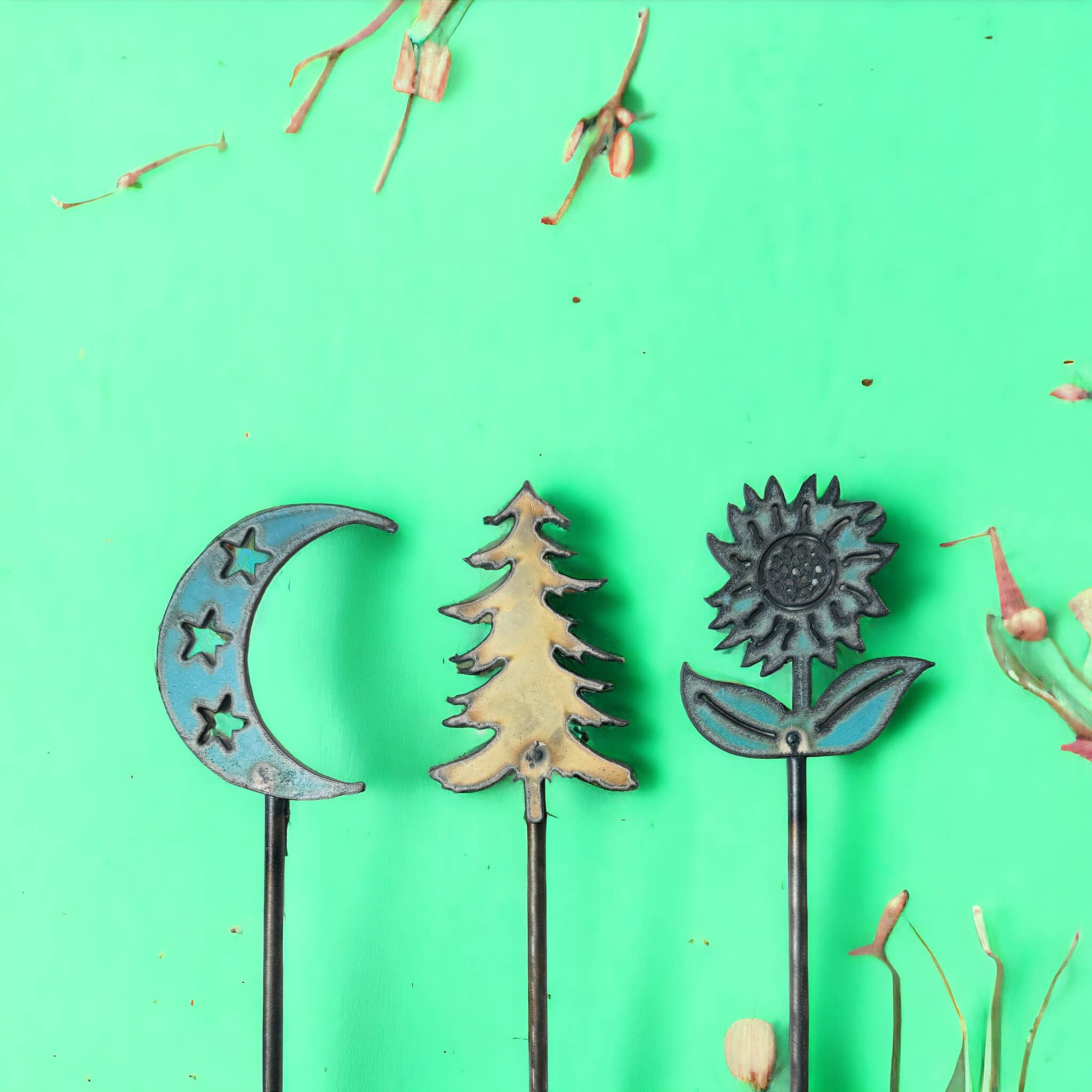 Iron Jewel - Wholesale Garden/Lawn Stake - Sunflower plant stake celestial garden Moon lawn stake Tree4