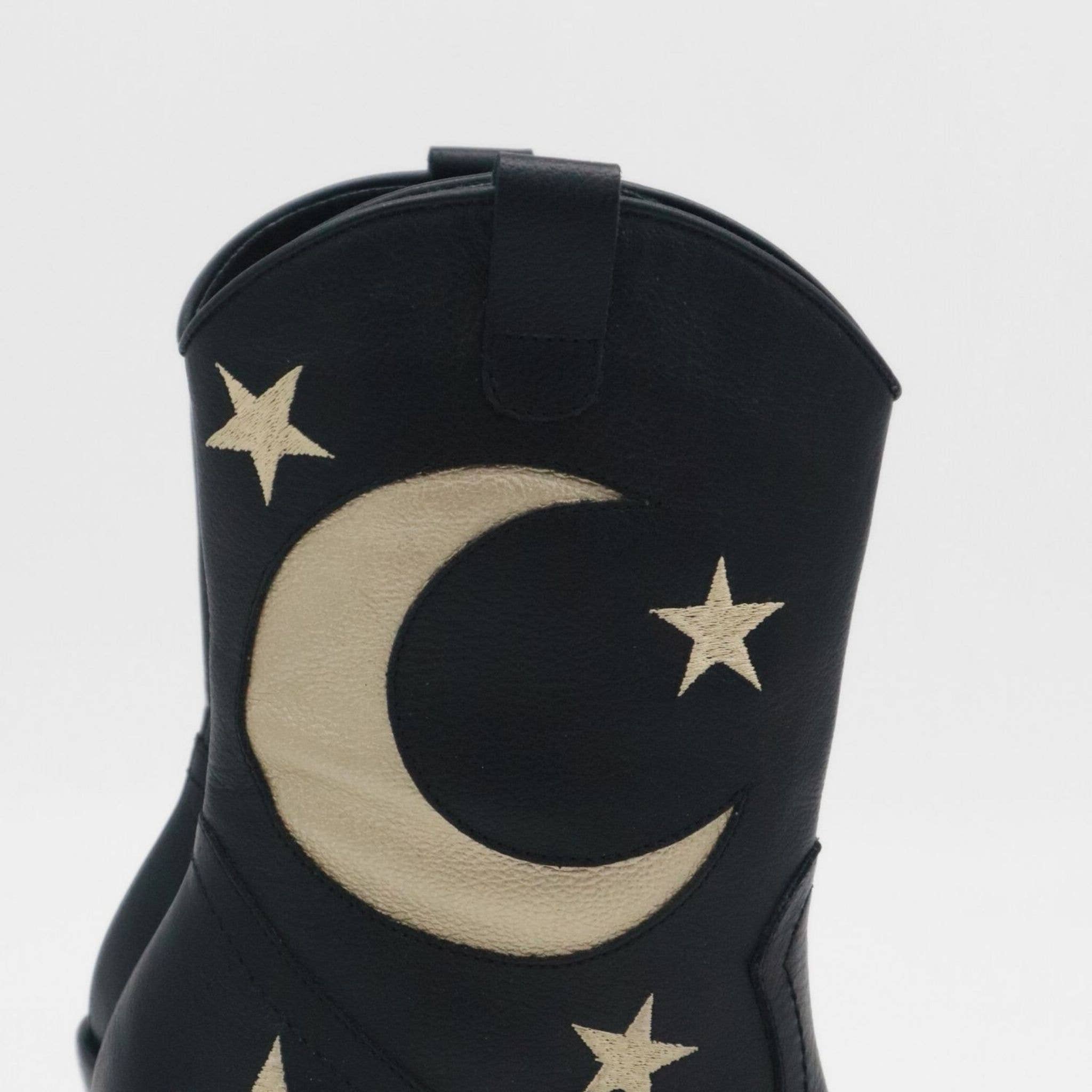 Moonlight Western Cowboy Women's Boots in Black Leather for wholesale on Faire2