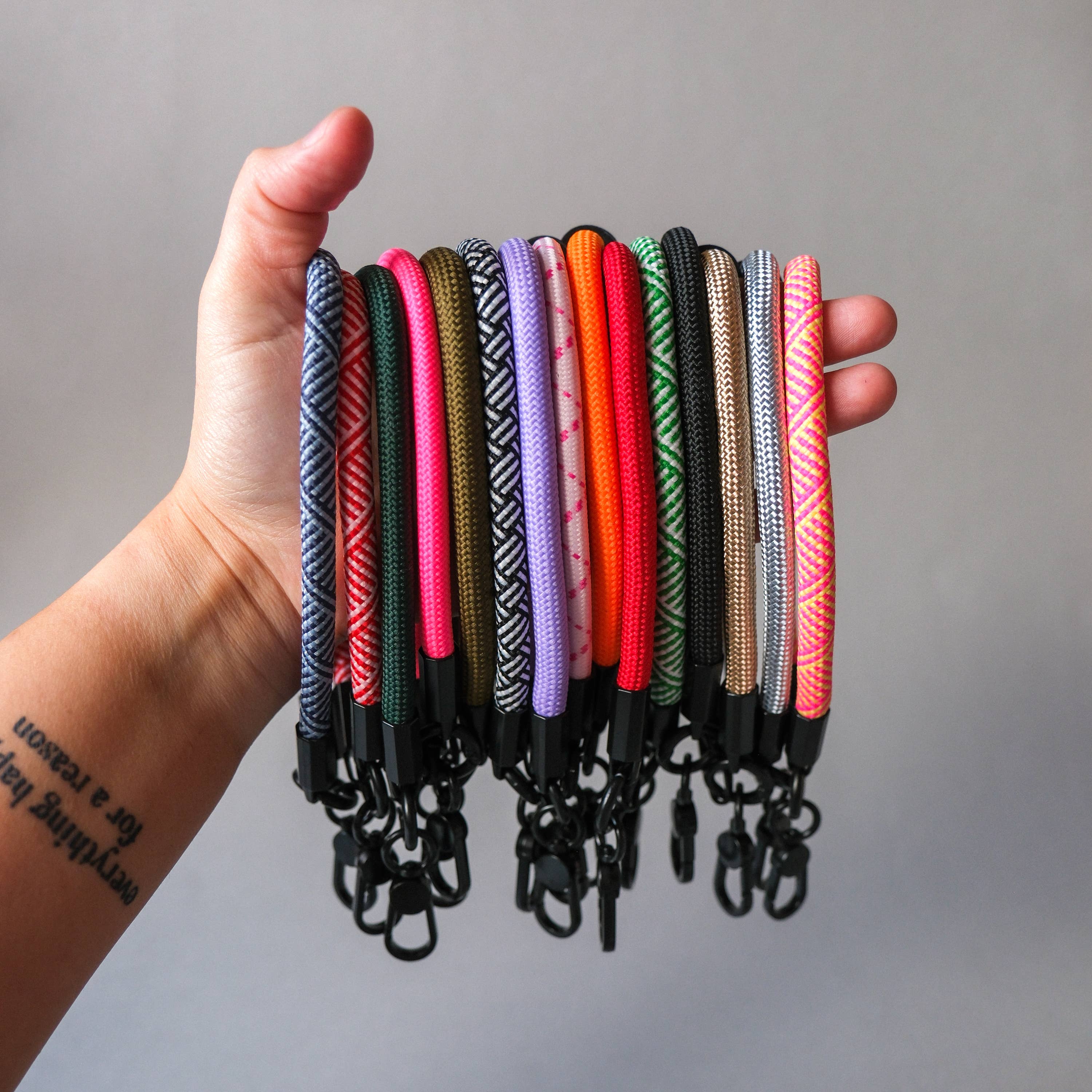 Talk and Tell – wholesale Phonecase strap – Forest Green Rope Wrist Phone Strap5