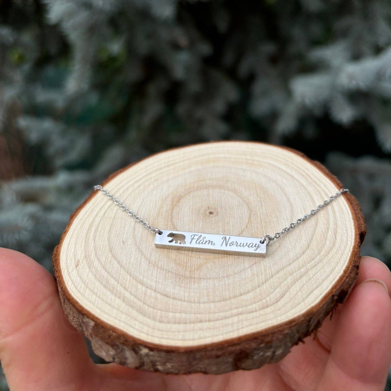 Arthousefern - Wholesale Pendant/Charm Necklace - Flåm bar necklace with polar bear- Stainless Steel2